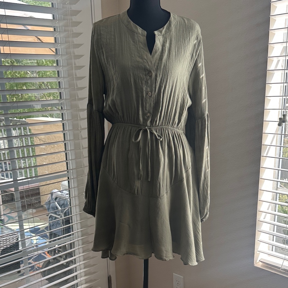 Blu Pepper Olive Green Long Sleeve Tie-Waist Dress